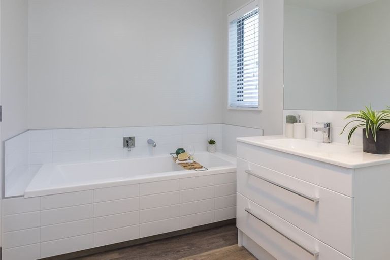 Photo of property in 19 Kingsbridge West, Burwood, Christchurch, 8083