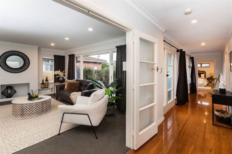 Photo of property in 14 Shearer Avenue, Papanui, Christchurch, 8052