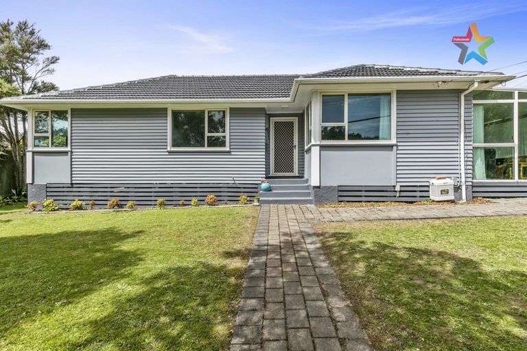 Photo of property in 353 Stokes Valley Road, Stokes Valley, Lower Hutt, 5019