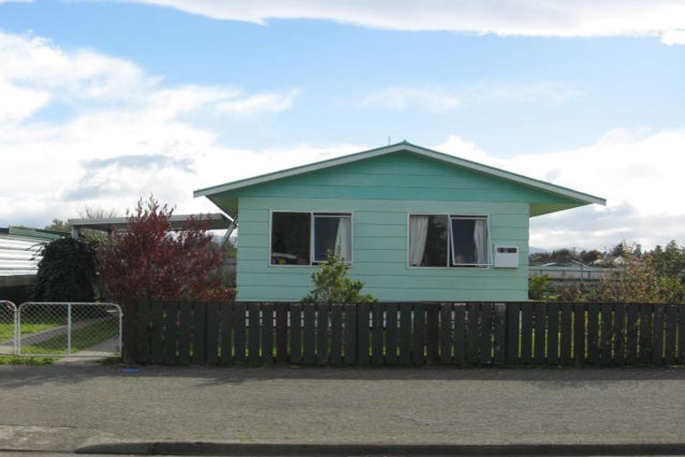 Photo of property in 17 River Road, Masterton, 5810