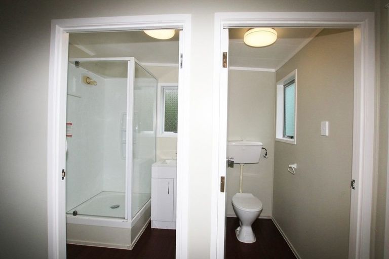 Photo of property in 20 Simon Ellice Drive, Bayview, Auckland, 0629
