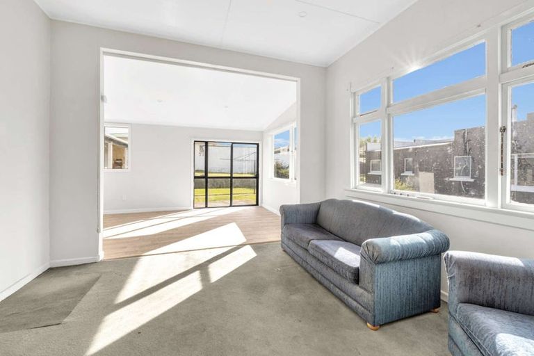 Photo of property in 9 Park Street, Gore, 9710