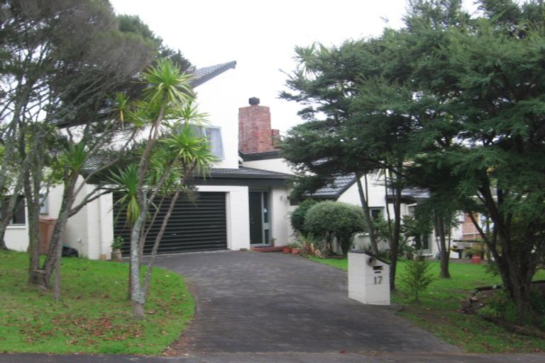 Photo of property in 17 St Ives Terrace, Mairangi Bay, Auckland, 0630