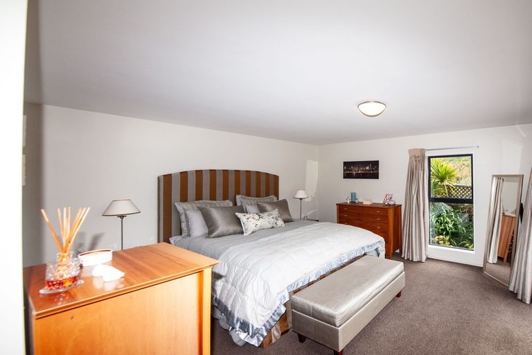 Photo of property in 2 Furlong Crescent, Churton Park, Wellington, 6037