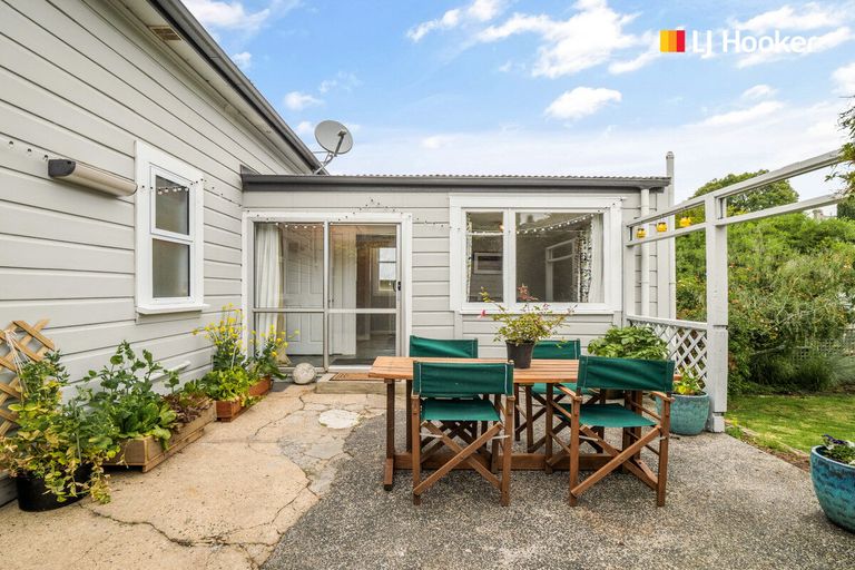 Photo of property in 10 Whitby Street, Mornington, Dunedin, 9011