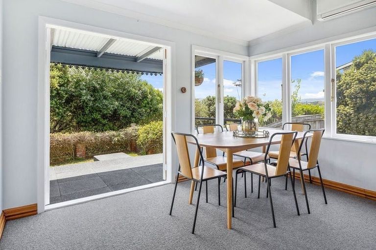 Photo of property in 132 Paremata Road, Paremata, Porirua, 5024