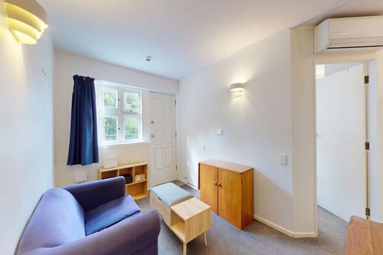 Photo of property in Parkland Flats, 3/51 Adams Terrace, Kelburn, Wellington, 6021