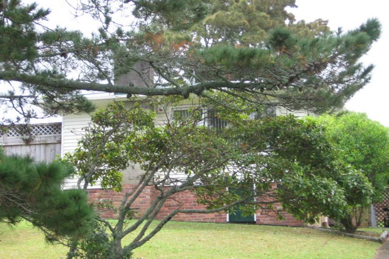 Photo of property in 69 Glendene Avenue, Glendene, Auckland, 0602