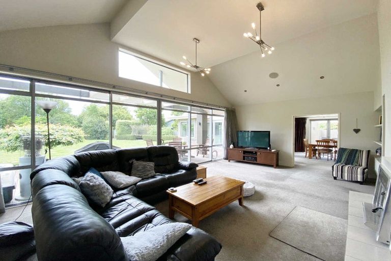 Photo of property in 5 Derby Close, Prebbleton, 7604