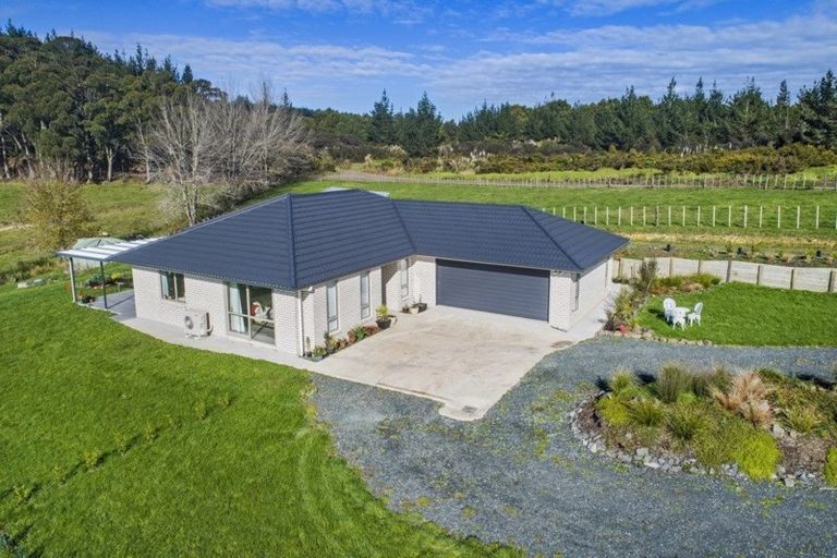 Photo of property in 201 Gomez Road, Hikurangi, 0181