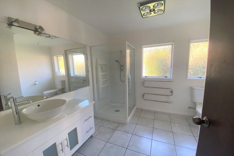 Photo of property in 24 Brookview Court, Queenwood, Hamilton, 3210