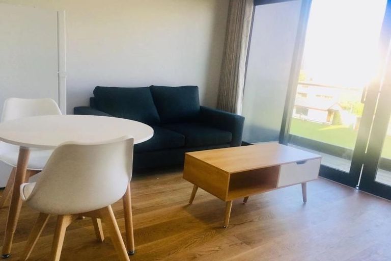 Photo of property in Frank Sargeson Apts, 206/80 Anzac Street, Takapuna, Auckland, 0622