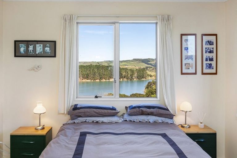 Photo of property in 4 Robertson Street, Raglan, 3225