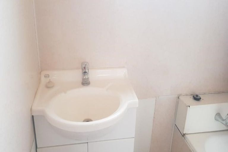 Photo of property in 35 Hatrick Street West, Whanganui, 4500