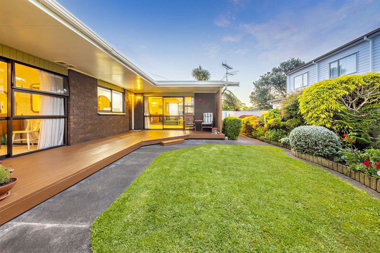 Photo of property in 2/34 Cambridge Terrace, Papatoetoe, Auckland, 2025