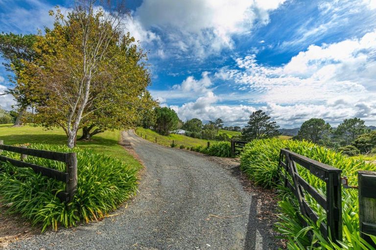 Photo of property in 295 Glenmore Road, Coatesville, Albany, 0793