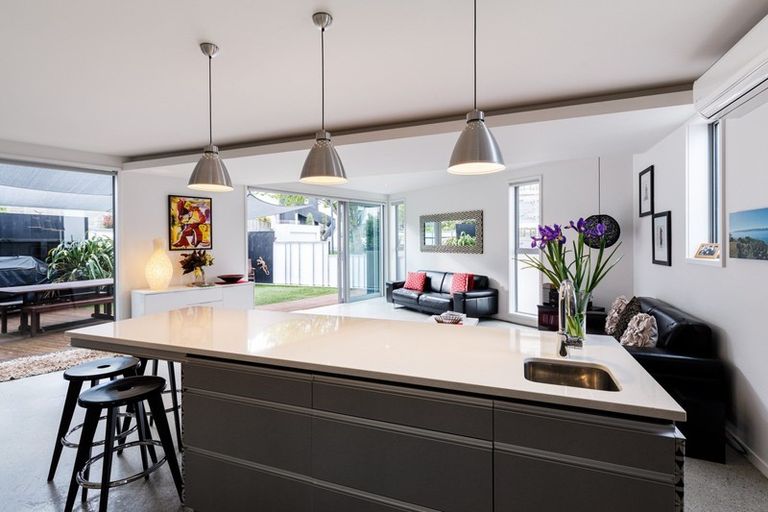 Photo of property in 5c Salmont Place, Kelburn, Wellington, 6012