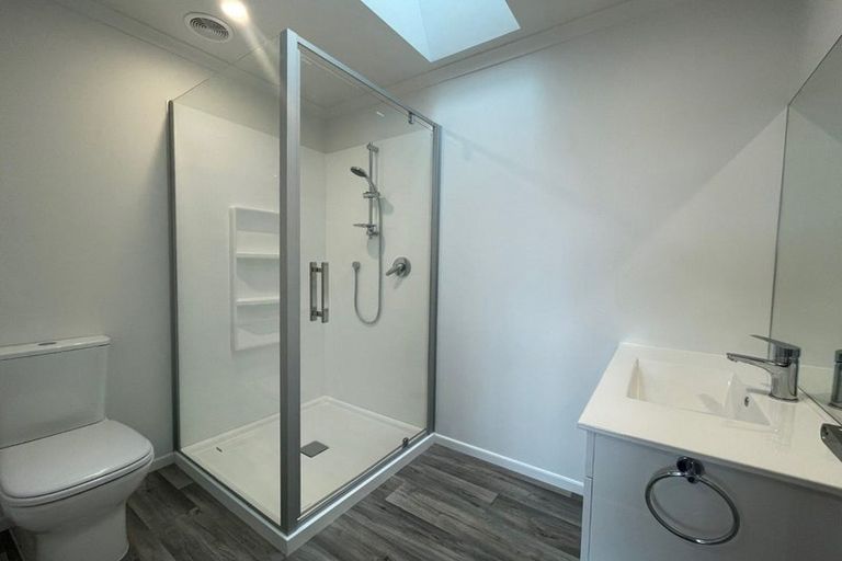 Photo of property in 51 Verran Road, Birkenhead, Auckland, 0626