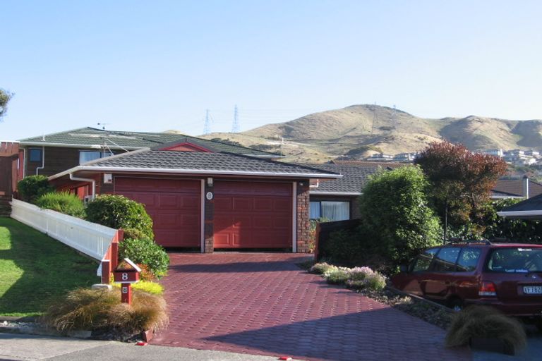 Photo of property in 8 Maywood Grove, Churton Park, Wellington, 6037