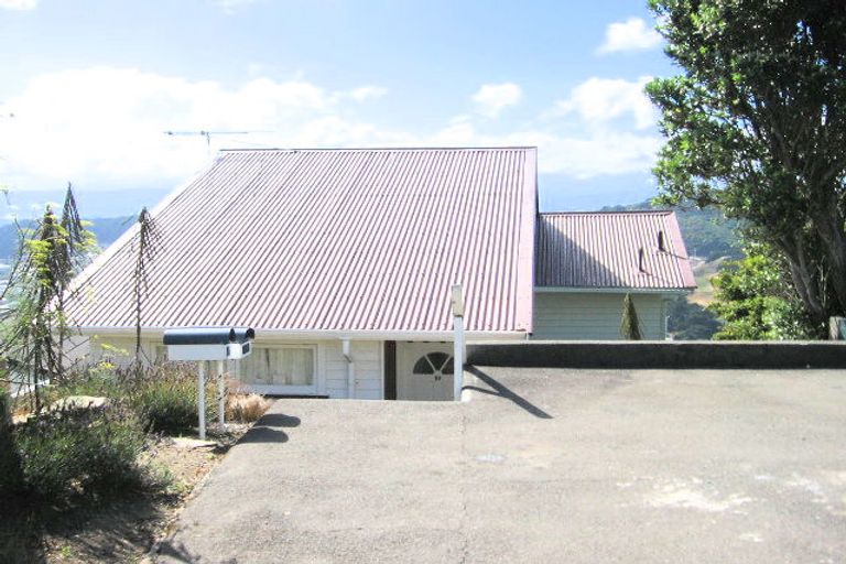 Photo of property in 10 Stormont Place, Kingston, Wellington, 6021