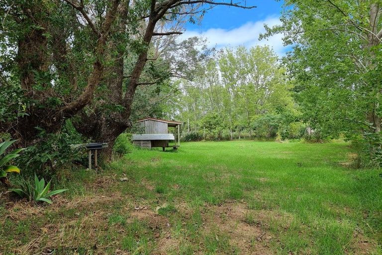 Photo of property in 437 South Road, Waipu, 0582