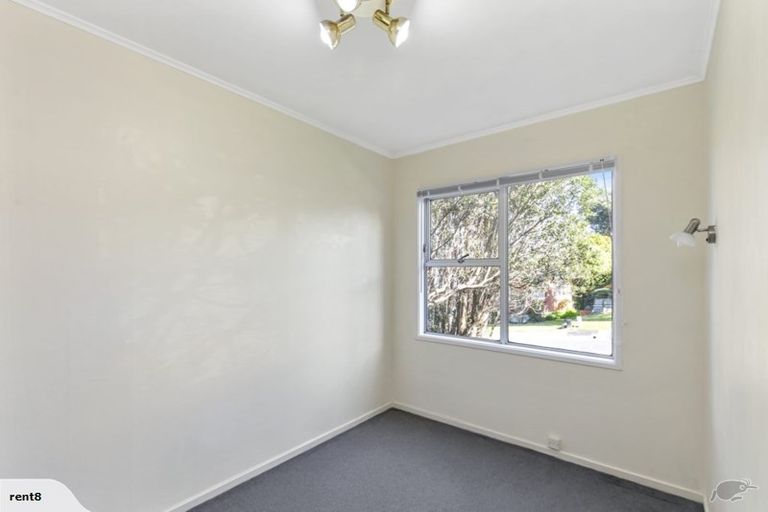 Photo of property in 96 Amapur Drive, Ngaio, Wellington, 6035