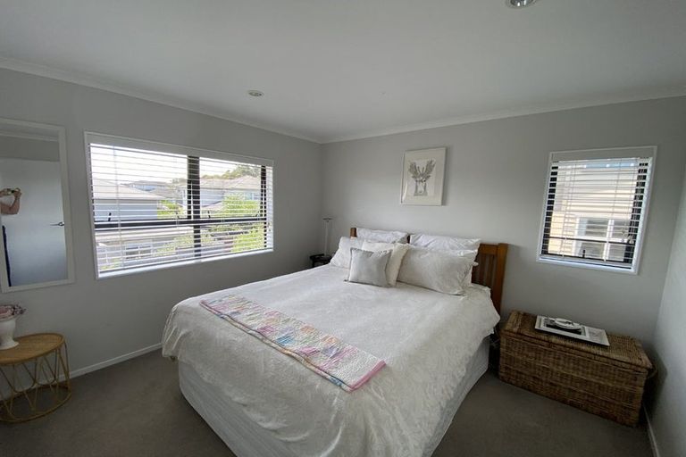 Photo of property in 10 Mauku Lane, Greenhithe, Auckland, 0632
