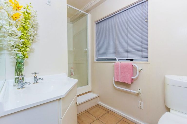 Photo of property in 5b Rosebank Road, Avondale, Auckland, 1026