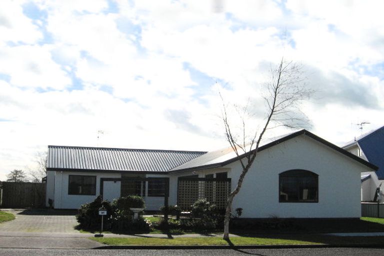 Photo of property in 75 Radiata Street, Fairview Downs, Hamilton, 3214