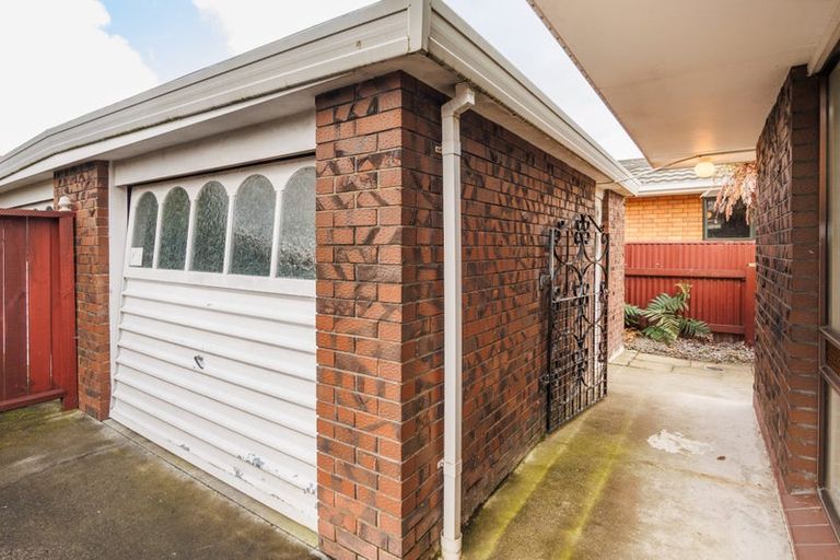 Photo of property in 235b Grey Street, Palmerston North, 4414