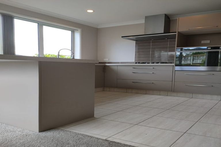 Photo of property in 4 Alloway Street, Westgate, Auckland, 0614