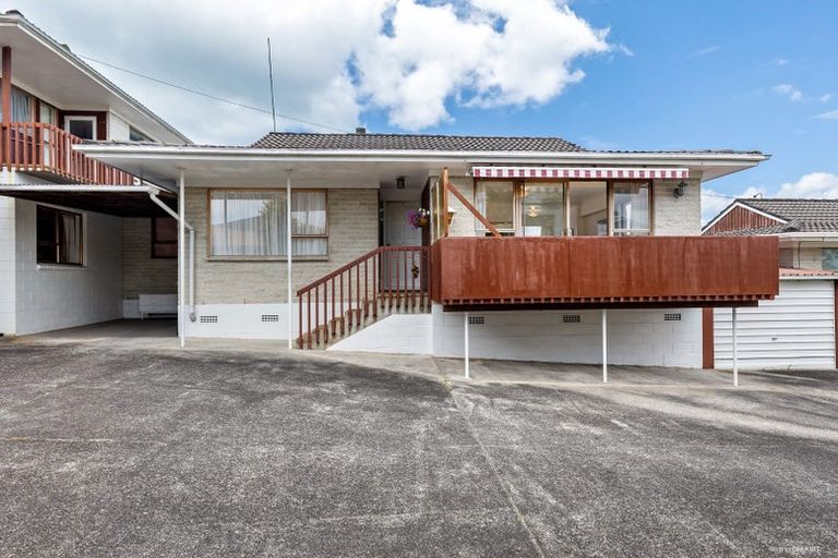 Photo of property in 2/5 Pine Ridge Terrace, Hauraki, Auckland, 0622