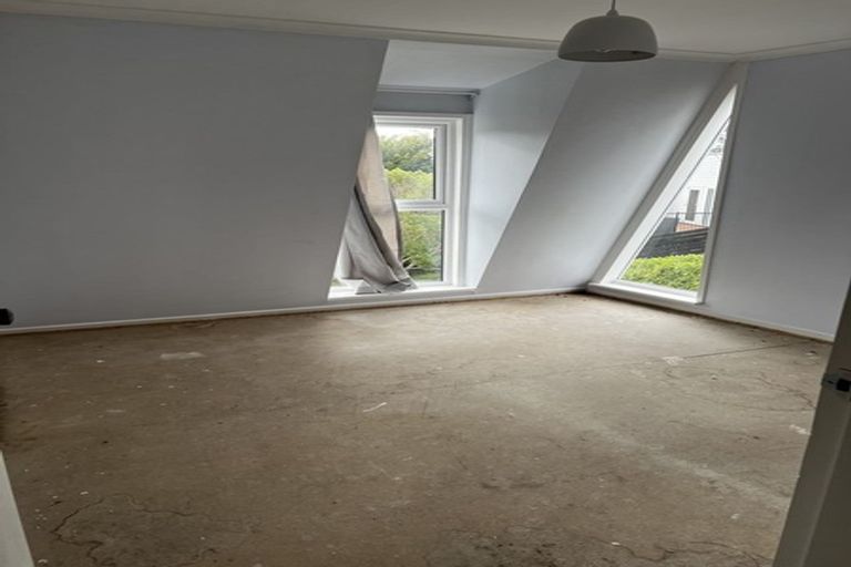 Photo of property in 3/49 Mandalay Terrace, Khandallah, Wellington, 6035