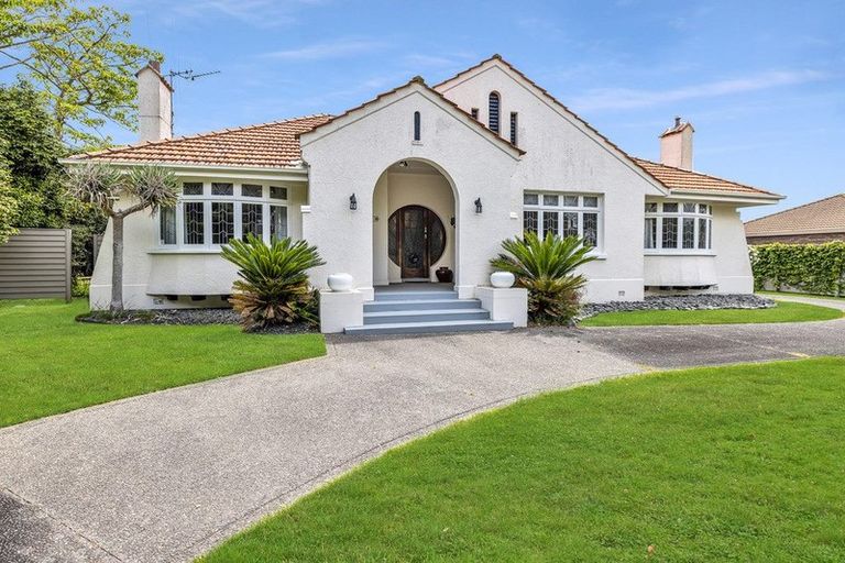 Photo of property in 175 Victoria Street, Cambridge, 3434