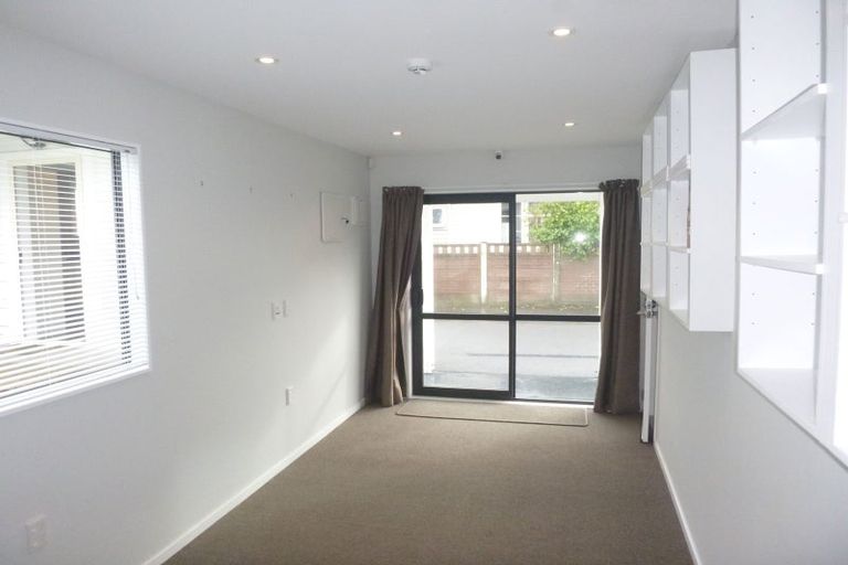 Photo of property in 160 Kings Crescent, Hutt Central, Lower Hutt, 5010