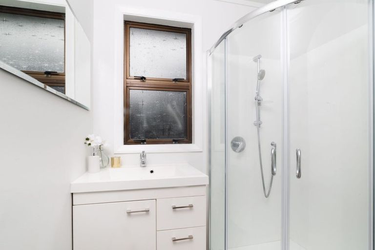 Photo of property in 13 Diamond Street, Carterton, 5713