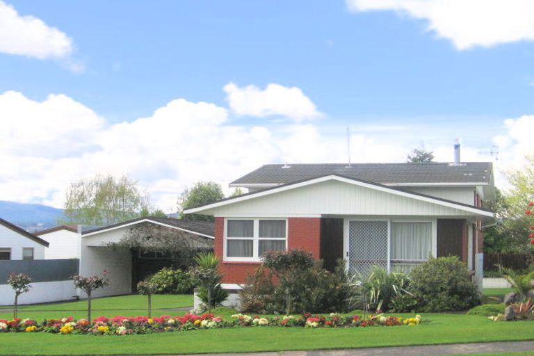 Photo of property in 12 Cheops Street, Pomare, Rotorua, 3015