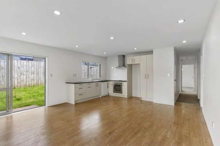 Photo of property in 15 Austin Brave Place, Favona, Auckland, 2024