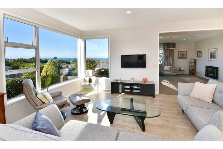 Photo of property in 4 Manhattan Rise, Orewa, 0931
