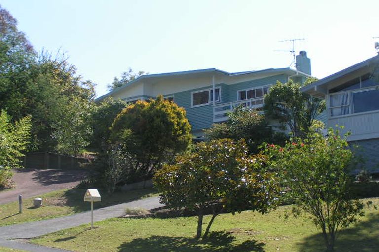 Photo of property in 43 Richards Avenue, Forrest Hill, Auckland, 0620
