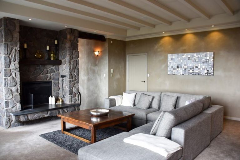 Photo of property in 38 Mapara Road, Acacia Bay, Taupo, 3385