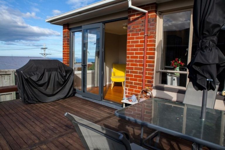 Photo of property in 25 Forbes Street, Balaclava, Dunedin, 9011