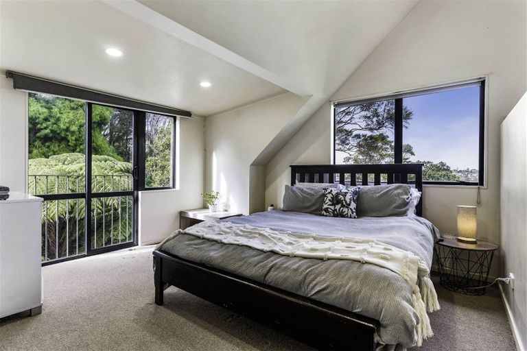 Photo of property in 2/66 Manuka Road, Glenfield, Auckland, 0629