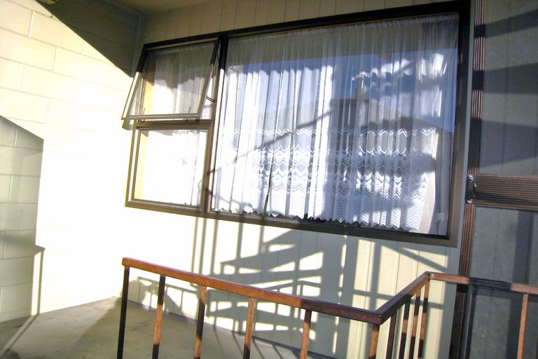 Photo of property in 3/2 Napier Street, Parkside, Timaru, 7910