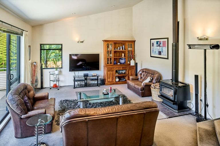 Photo of property in 22 Ngahere Street, Stokes Valley, Lower Hutt, 5019