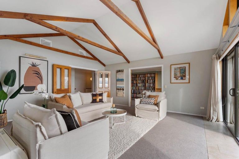 Photo of property in 10 Mana Heights, Marybank, Nelson, 7010