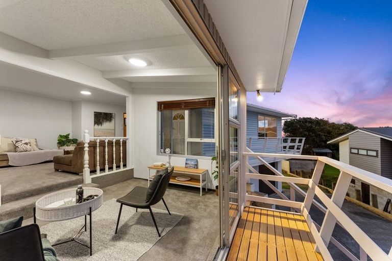 Photo of property in 6 Lindale Grove, Waikanae Beach, Waikanae, 5036