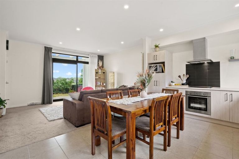 Photo of property in 6 Fermi Lane, Papakura, 2110