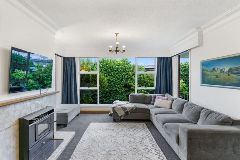 Photo of property in 6 Condell Avenue, Papanui, Christchurch, 8053