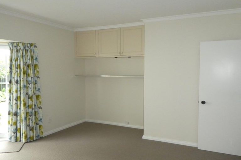 Photo of property in 2/198 Clyde Road, Burnside, Christchurch, 8053